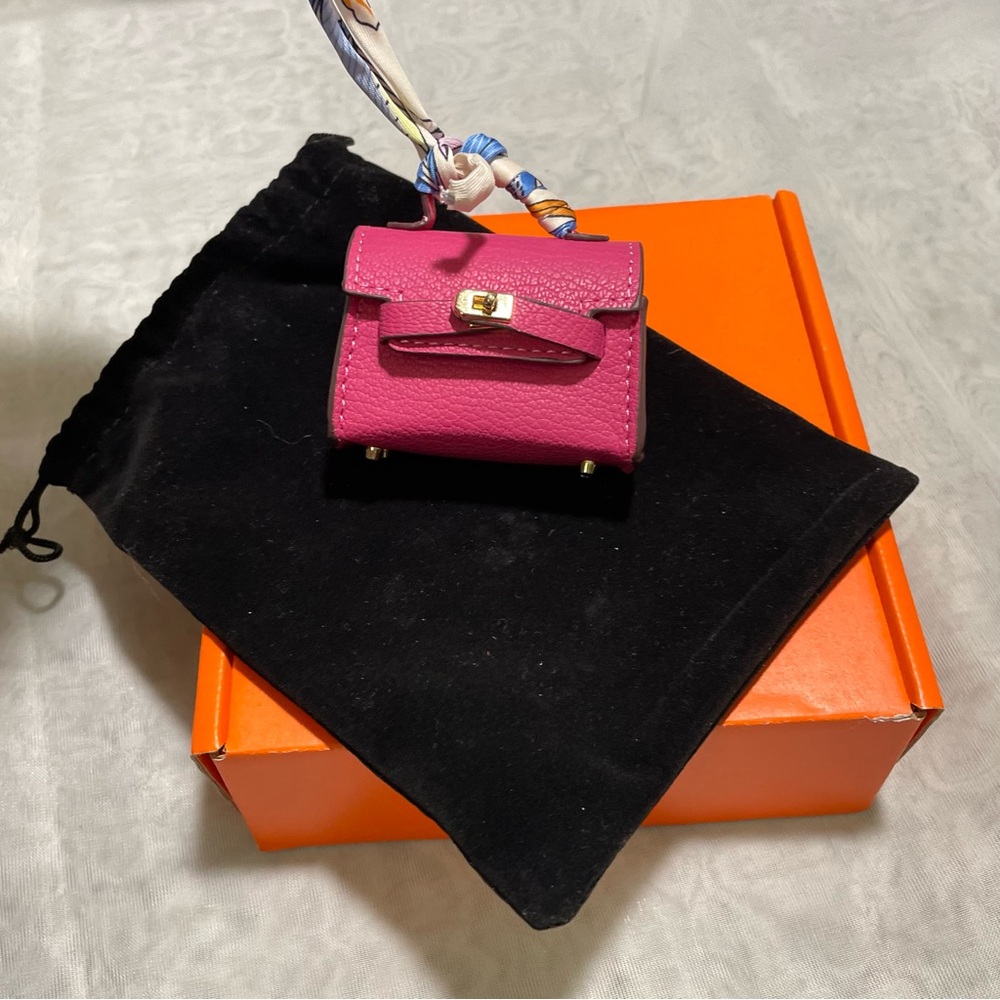 Bag Charm/Pouch - Pink Leather Fashion Luxury Inspired, Full Inclusion, NWOT